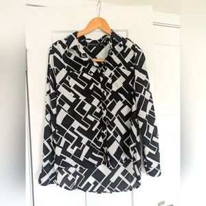 Black and White Geometric Women's Top